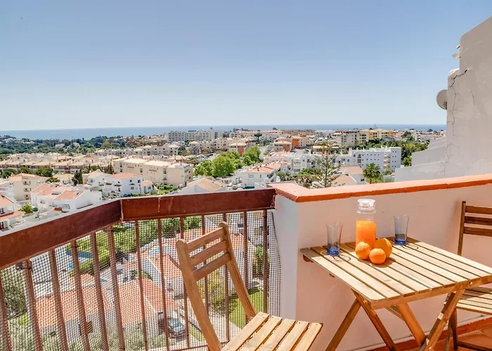 Panoramic Ocean View, Apt. T2, Magna Apartment *